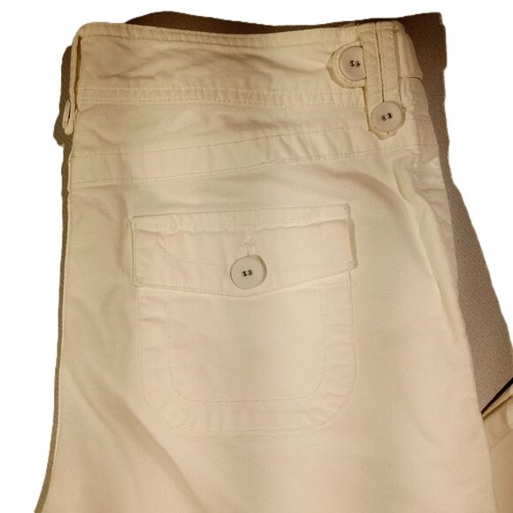 Eddie Bauer SHAW Pants  sz 8  White  Corduroy  Capris  Button detail Pockets GUC - Picture 2 of 12